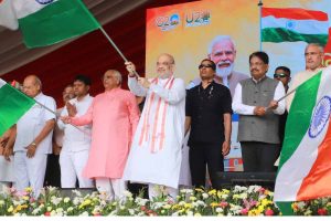 Amit Shah inaugurates ‘Har Ghar Tiranga’ in Gujarat