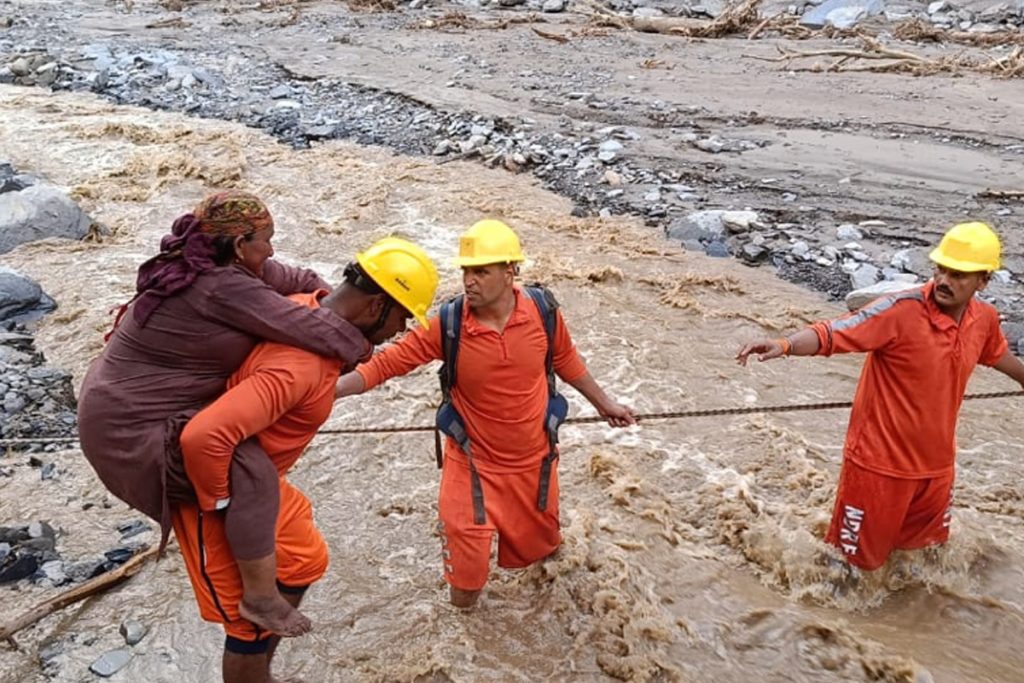 NDRF rescues, cloudburst, villages, Himachal