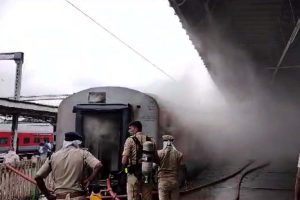 Fire erupts in Udyan Express after reaching B’luru railway station, no casualties