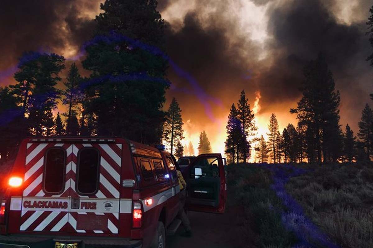 Wildfires, humans spike, Oregon, Washington