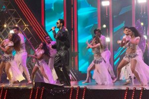 Ayushmann Khurrana adds soulful musical touch to IFFI closing ceremony