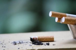 New Zealand ditches smoking ban to fund tax cuts