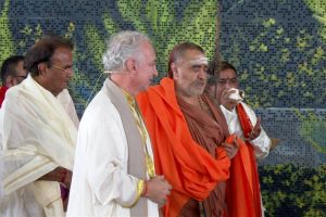 Tony Nader inaugurates 134 nation assembly of 10,000 for world peace