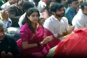 Ujjain: Janhvi Kapoor offers prayers at Mahakaleshwar Temple with rumoured boyfriend Shikhar Pahariya