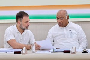 Kharge, Rahul condemn ‘dastardly’ terror attack on IAF convoy, condole death of officer