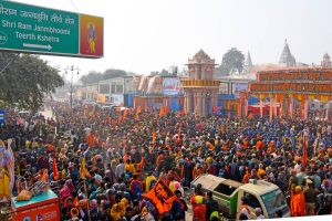 Sudden influx of pilgrims prompts ban on vehicles’ entry into Ayodhya