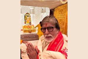 Big B shares picture with Ram Lalla idol in Ayodhya