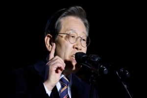 South Korean opposition leader Lee Jae-myung attacked during visit to Busan