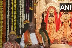 Maharashtra: PM Modi offers prayers at Shree Kalaram Mandir in Nashik