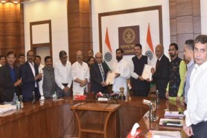 Maharashtra Backward Class Commission submits report on Maratha reservation; CM Shinde urges activist Manoj Jarange to end fast