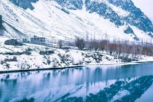 Unabated intense cold in Kashmir, Ladakh freezes with Kargil at minus 22.4