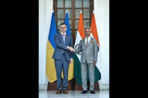 EAM Jaishankar meets Ukrainian counterpart Dmytro Kuleba in Delhi