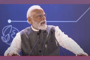 “Baar-Baar launch karna padta hai” PM Modi takes veiled dig at Rahul Gandhi at Startup Mahakumbh