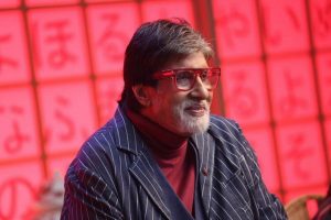 Amitabh Bachchan says he loses “track of time” on social media, fans react