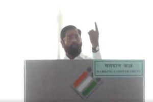 “2024 LS polls for development of country,” says CM Eknath Shinde after casting his vote