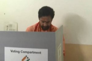 Union Minister G Kishan Reddy casts his vote in Telangana’s Barkatpura