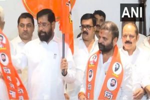 Shiv Sena (UBT) Nashik district chief Vijay Karanjkar joins Shinde Sena