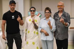 “Study the candidates before you vote,” says Hrithik Roshan after casting his vote