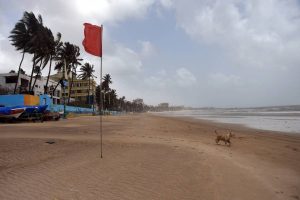 Severe cyclone likely to hit Bengal; NDRF teams deployed, Army & Navy on alert