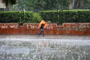 IMD predicts heavy rainfall in Himachal for next 2 days; issues orange alert for various districts