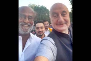 Anupam Kher calls Rajinikanth ‘God’s gift to mankind’ in new video