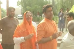 “We are not VIP’s..” Gorakhpur BJP candidate Ravi Kishan queues up to cast his vote