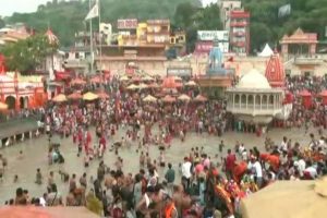 Devotees celebrate Guru Purnima with holy dips and prayers across India