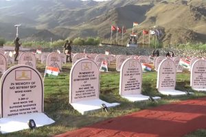 Drass: Families of soldiers pays tribute to soldiers who lost lives in 1999 Kargil War