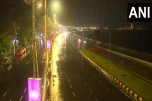 Maharashtra: Heavy rainfall lashes parts of Mumbai; schools shut