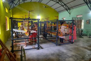 To empower women, Chhattisgarh govt launches handloom training programme in naxal-hit Dantewada