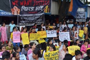 Doctors, medical students across India continue to protest against Kolkata doctor rape-murder case