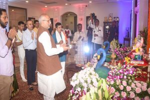 Maharashtra Governor performs Aarti at Raj Bhavan for Ganesh Chaturthi