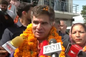 BJP leader Ravinder Raina calls Mehbooba Mufti’s ‘India-Bangladesh’ remark ‘treason’