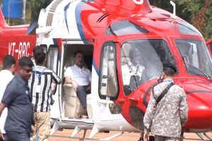 Mallikarjun Kharge, Rahul Gandhi reach Kerala for Priyanka Gandhi’s nomination filing for Wayanad bypoll