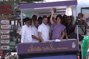 Rahul Gandhi, Priyanka Gandhi hold roadshow in Kerala’s Wayanad