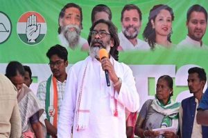 “Himmat hai toh samne se lado”: Hemant Soren hits out at BJP