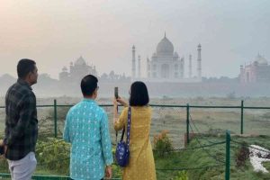 Layer of haze engulfs Taj Mahal even as Agra’s air quality becomes ‘satisfactory’