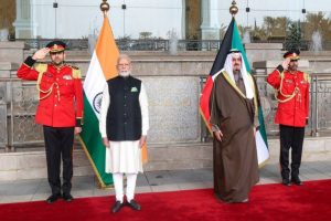 PM Modi receives rousing ceremonial welcome, Guard of Honour in Kuwait