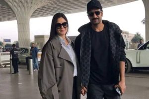 Katrina Kaif, Vicky Kaushal turn heads with their stylish look at Mumbai airport