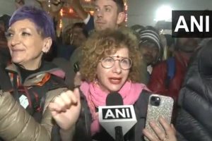 Foreign Devotees Flock to Triveni Sangam for First Amrit Snan of Maha Kumbh