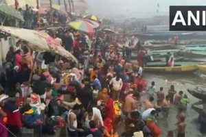 10 Million Devotees Take Holy Dip at Sangam on First Amrit Snan of Maha Kumbh