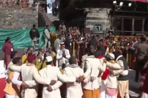 PM Modi Joins Local Artists for Folk Dance Performance in Mukhwa, Promotes Winter Tourism in Uttarakhand