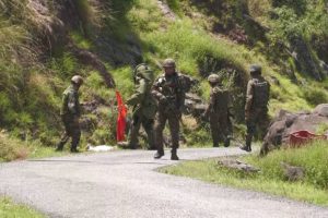 Indian Army’s bomb disposal squad destroys live Pakistani shell in Poonch