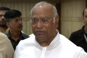 Congress Supports Operation Sindoor, But Kharge Slams PM Modi’s Absence from Key Security Meet