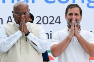 Kerala Congress Leadership Meets Rahul Gandhi, Kharge in Delhi as Party Sets Sights on 2026 Elections