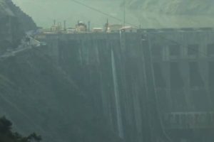India Shuts Salal and Baglihar Dam Gates Amid Indus Treaty Suspension, Locals Support Move Against Pakistan
