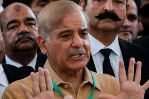 Pakistan PM Offers Dialogue with India Amid Ongoing Freeze in Ties over Cross-Border Terrorism