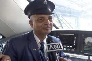 “Proud Moment for India”: Vande Bharat Loco Pilot Hails Railway Workers’ Role in Overcoming Himalayan Challenges