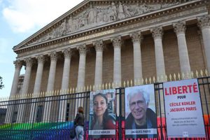 Macron Urges Immediate Release of French Couple Held in Iran Since 2022, Denounces “Inhumane Detention”