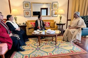 Finance Minister Nirmala Sitharaman Meets LAHDC Delegation, Reviews Development Initiatives in Ladakh